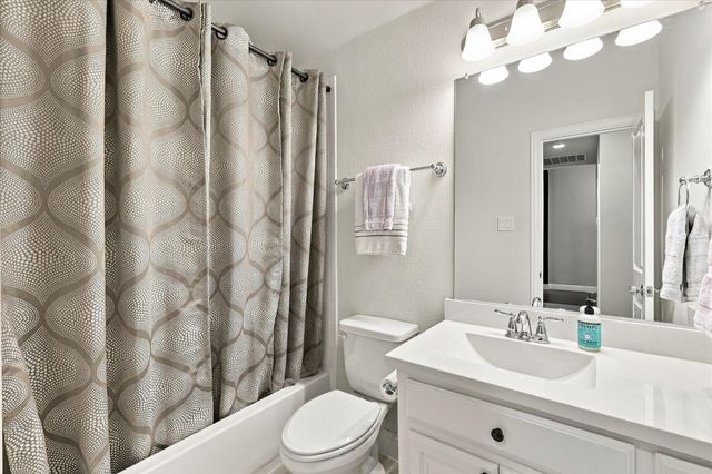 9909 Pikes Peak Place, Little Elm, TX 75068