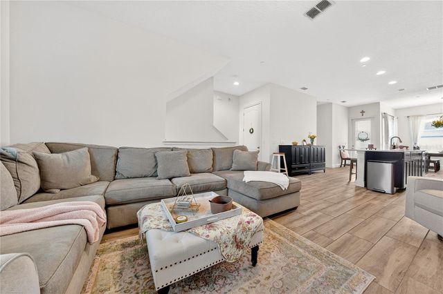 8412 KARRER TER, Orlando, FL 32827