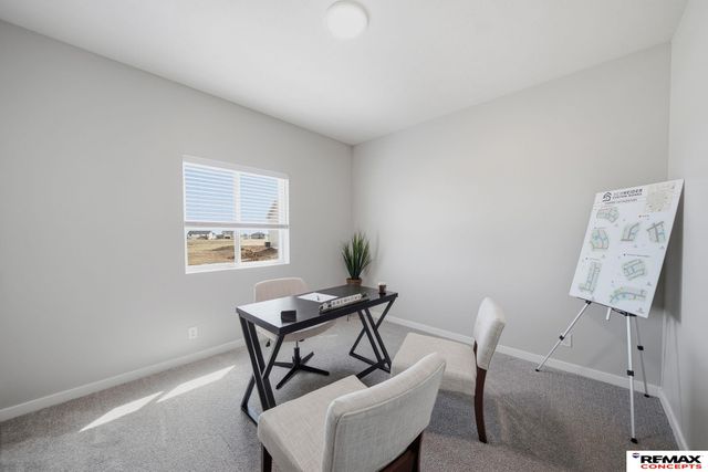 1000 W Sand Dunes Road, Lincoln, NE 68523