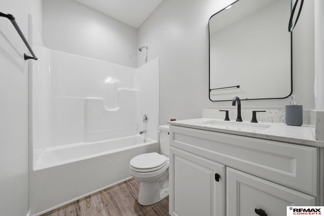 1000 W Sand Dunes Road, Lincoln, NE 68523