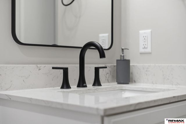 1000 W Sand Dunes Road, Lincoln, NE 68523