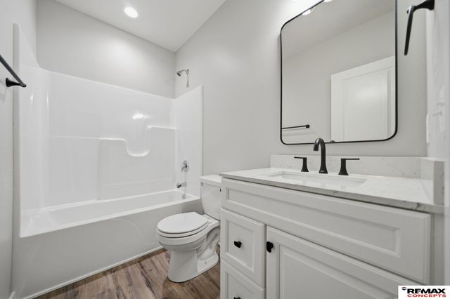 1000 W Sand Dunes Road, Lincoln, NE 68523