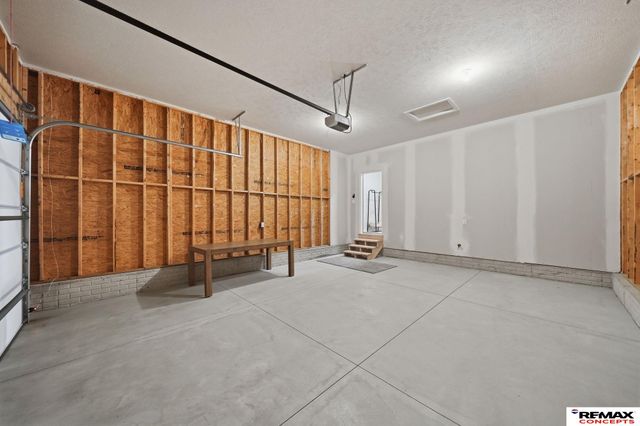 1000 W Sand Dunes Road, Lincoln, NE 68523