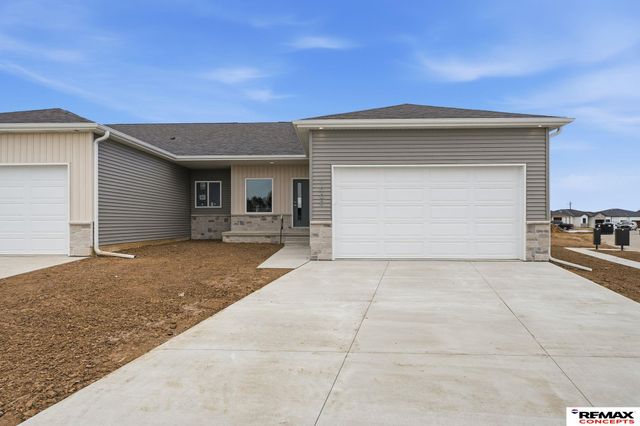 1000 W Sand Dunes Road, Lincoln, NE 68523