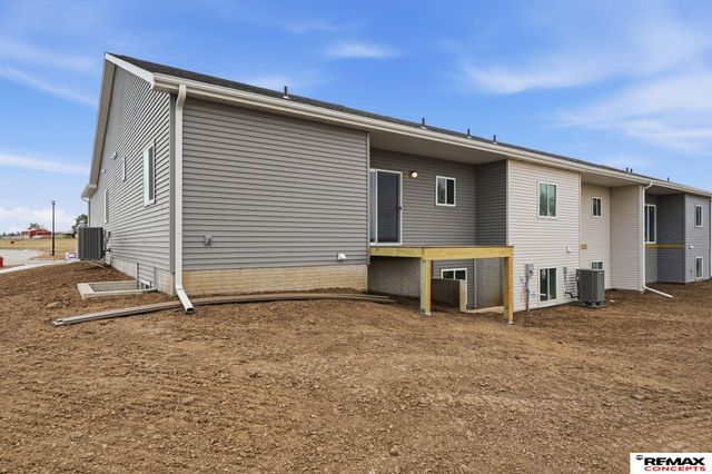 1000 W Sand Dunes Road, Lincoln, NE 68523