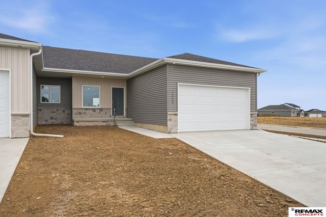 1000 W Sand Dunes Road, Lincoln, NE 68523