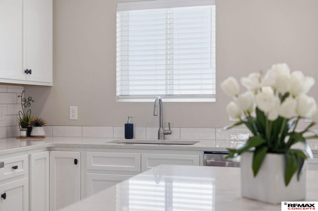 1000 W Sand Dunes Road, Lincoln, NE 68523