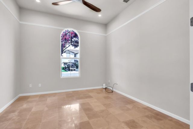 2512 Mabry Dr, Sacramento, CA 95835