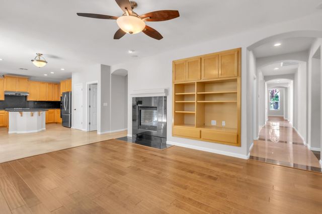 2512 Mabry Dr, Sacramento, CA 95835