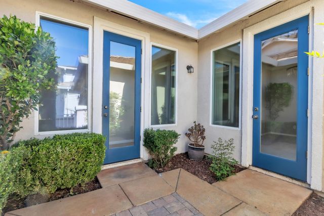2512 Mabry Dr, Sacramento, CA 95835