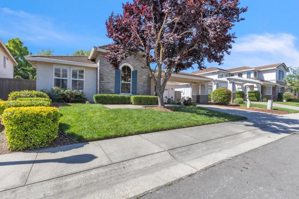 2512 Mabry Dr, Sacramento, CA 95835