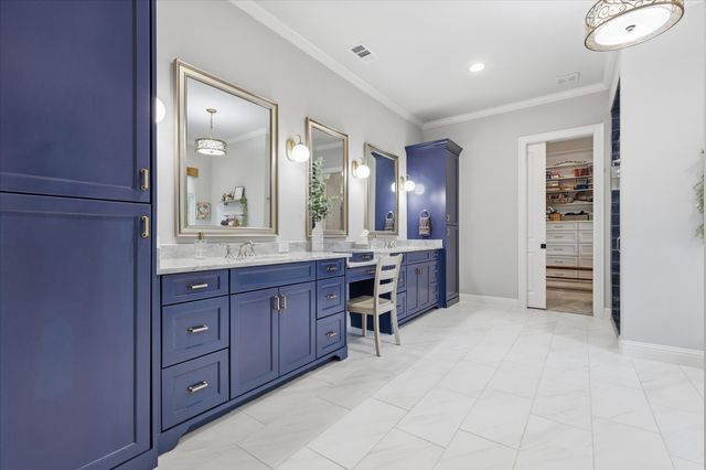 908 Baker Street, Mckinney, TX 75069