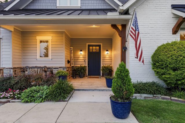 908 Baker Street, Mckinney, TX 75069