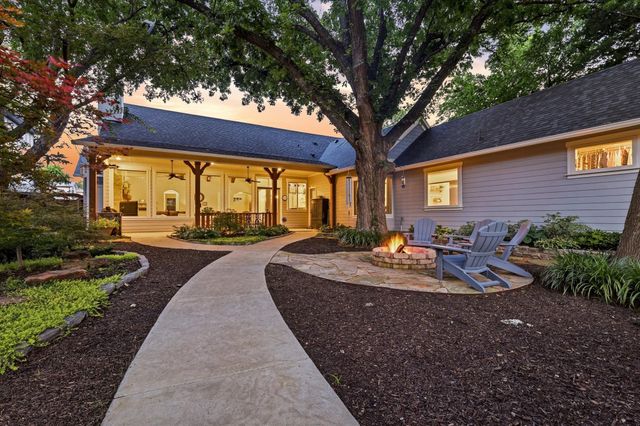 908 Baker Street, Mckinney, TX 75069
