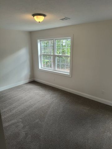8 Emerald Avenue, Westfield, MA 01085