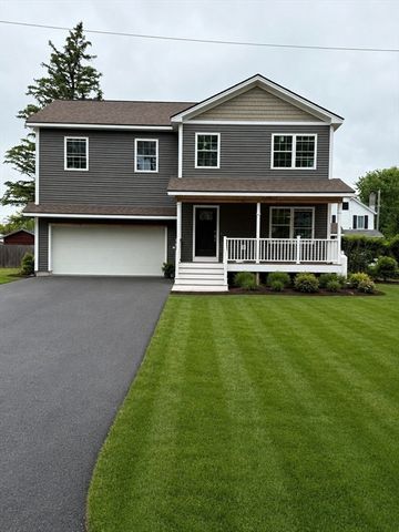 8 Emerald Avenue, Westfield, MA 01085