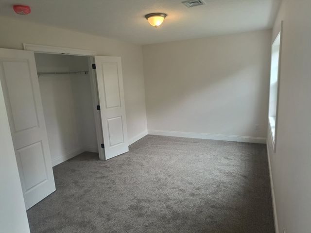 8 Emerald Avenue, Westfield, MA 01085