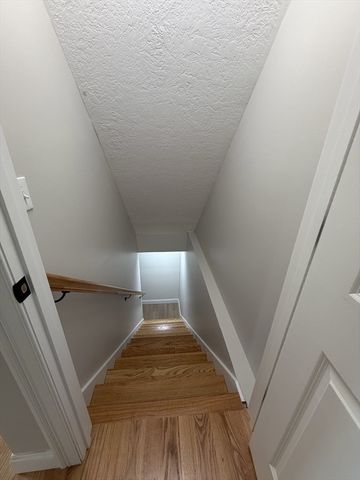 8 Emerald Avenue, Westfield, MA 01085