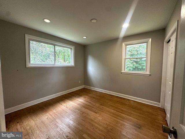 5001 YORKVILLE RD, Temple Hills, MD 20748