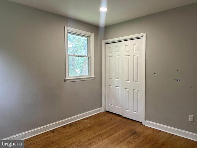 5001 YORKVILLE RD, Temple Hills, MD 20748