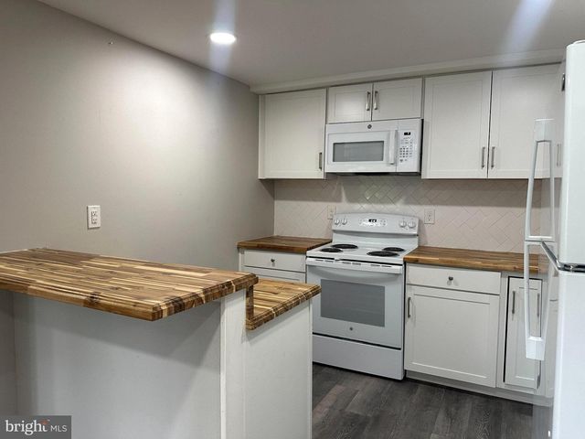 5001 YORKVILLE RD, Temple Hills, MD 20748