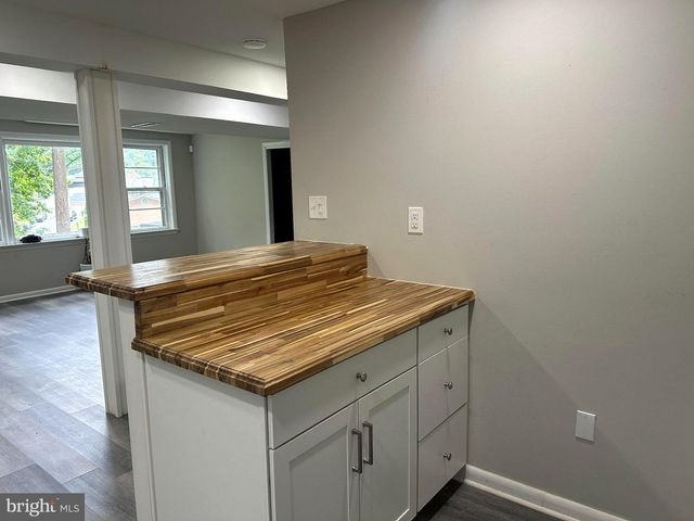 5001 YORKVILLE RD, Temple Hills, MD 20748
