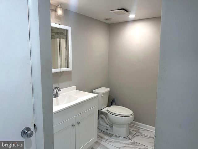 5001 YORKVILLE RD, Temple Hills, MD 20748