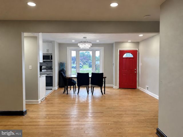 5001 YORKVILLE RD, Temple Hills, MD 20748