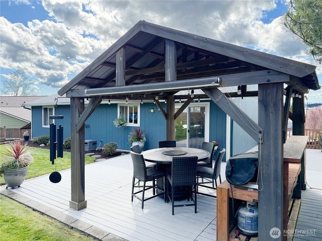 17615 Upland Drive, Arlington, WA 98223