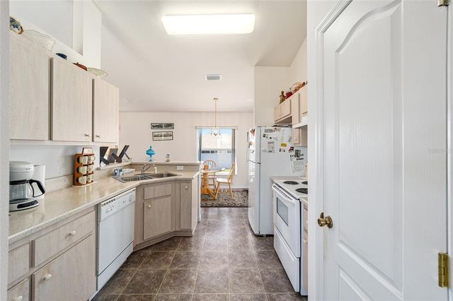 8216 SW 60TH TERRACE, Ocala, FL 34476