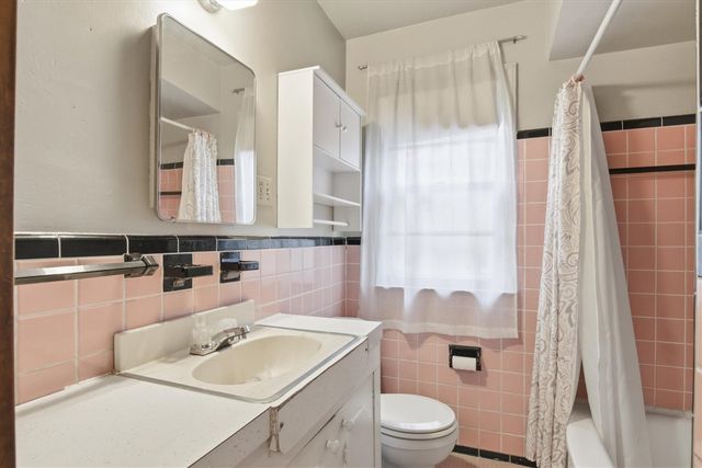 3101 Woodside Street, Dearborn, MI 48124