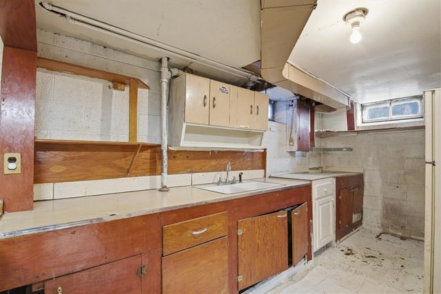 3101 Woodside Street, Dearborn, MI 48124