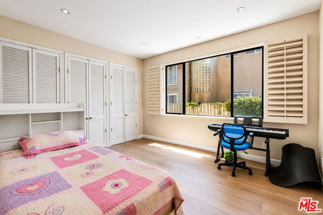 14923 Moorpark Street 101, Sherman Oaks, CA 91403