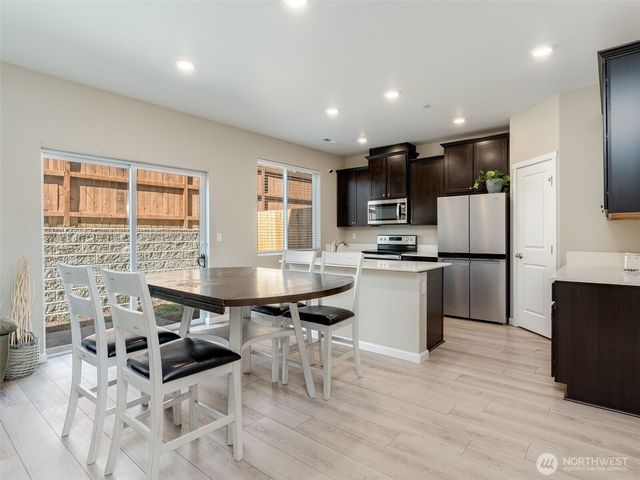 2006 NE 100 Circle, Vancouver, WA 98686