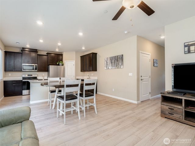 2006 NE 100 Circle, Vancouver, WA 98686