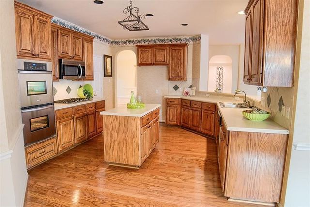 3404 Oxsheer DR, Austin, TX 78732