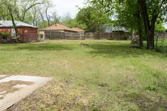 1281 Swan Street, Stephenville, TX 76401