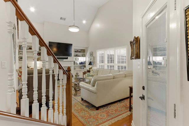 438 MCELROY RD, Memphis, TN 38120