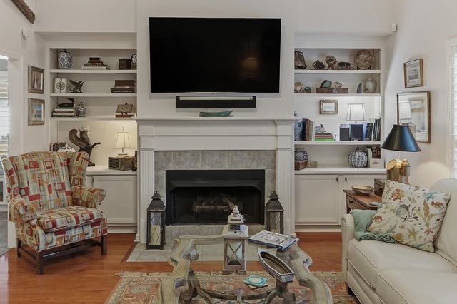 438 MCELROY RD, Memphis, TN 38120