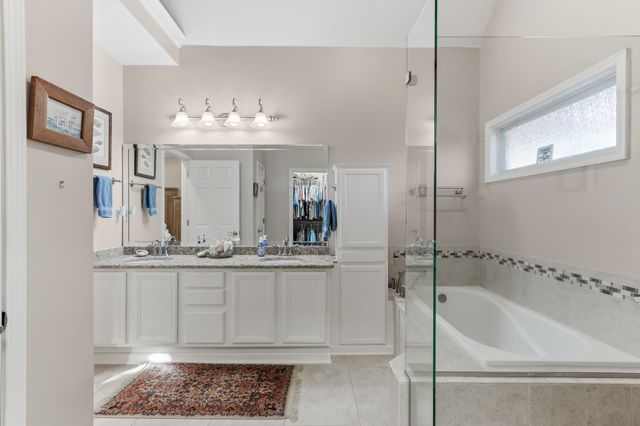 438 MCELROY RD, Memphis, TN 38120