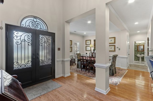 438 MCELROY RD, Memphis, TN 38120