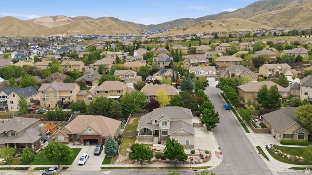 2382 W STONEHAVEN LOOP, Lehi, UT 84043