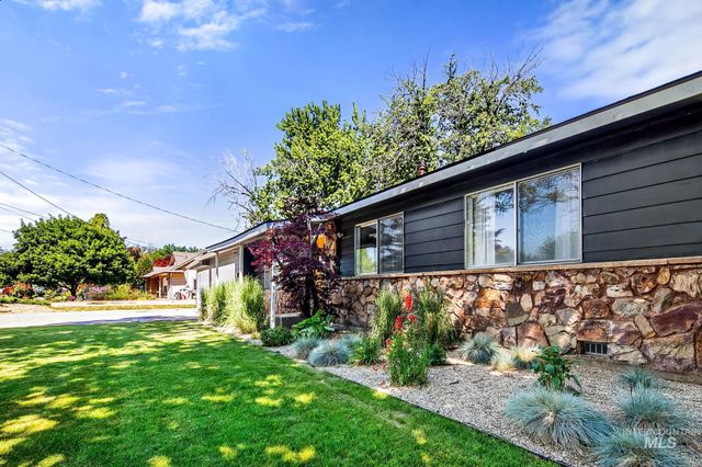 7720 W Preece Dr, Boise, ID 83704