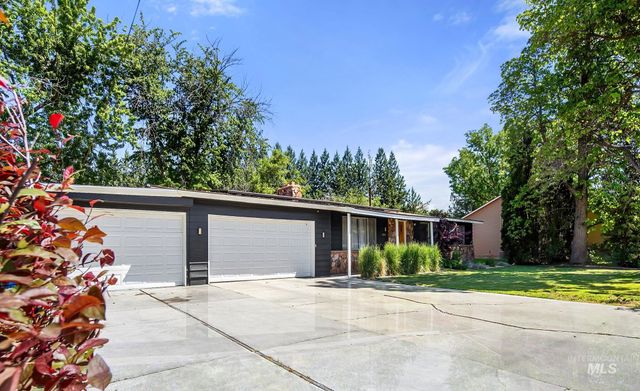 7720 W Preece Dr, Boise, ID 83704
