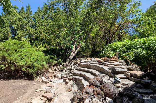7720 W Preece Dr, Boise, ID 83704