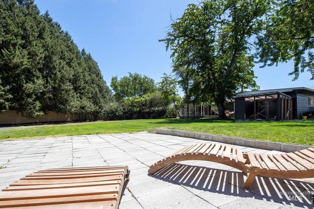 7720 W Preece Dr, Boise, ID 83704