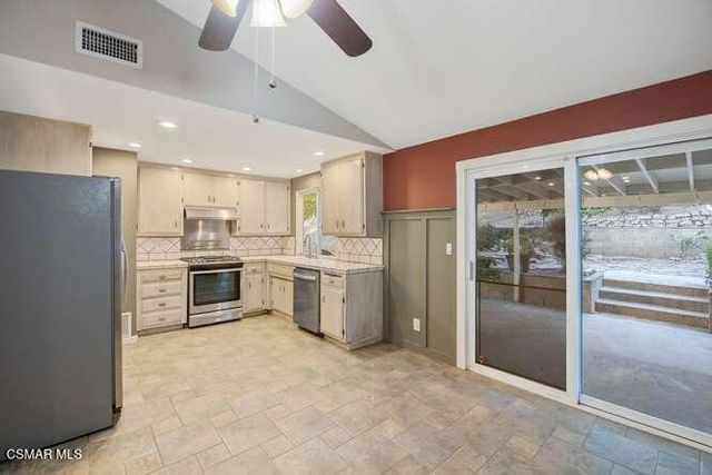 807 Talbert Avenue, Simi Valley, CA 93065