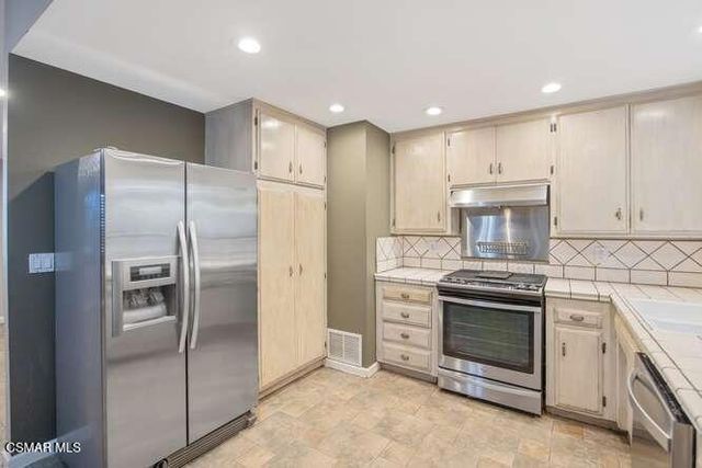 807 Talbert Avenue, Simi Valley, CA 93065