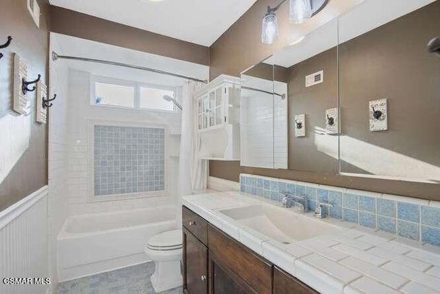 807 Talbert Avenue, Simi Valley, CA 93065