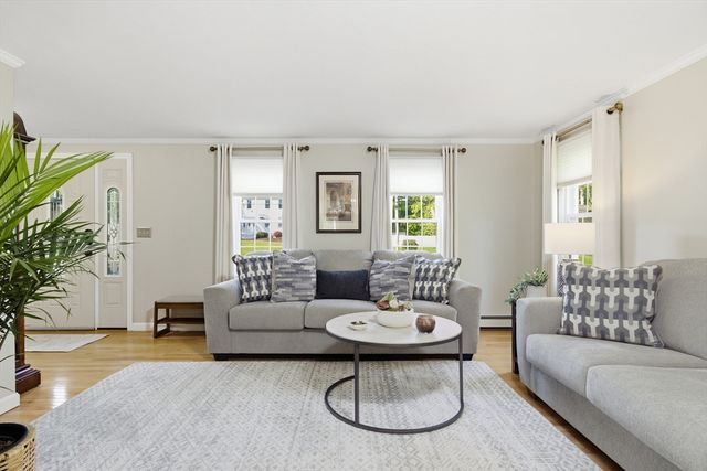 30 Princess Pine Circle, Taunton, MA 02780